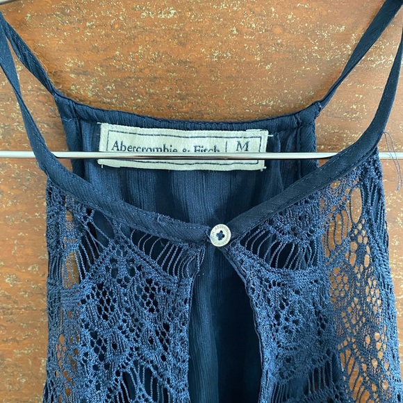 Abercrombie Flowy Navy Lace and Chiffon Tank Medium - Picture 2 of 3